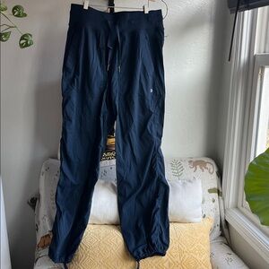 LULULEMON RUCHED ALTHETICS PANTS